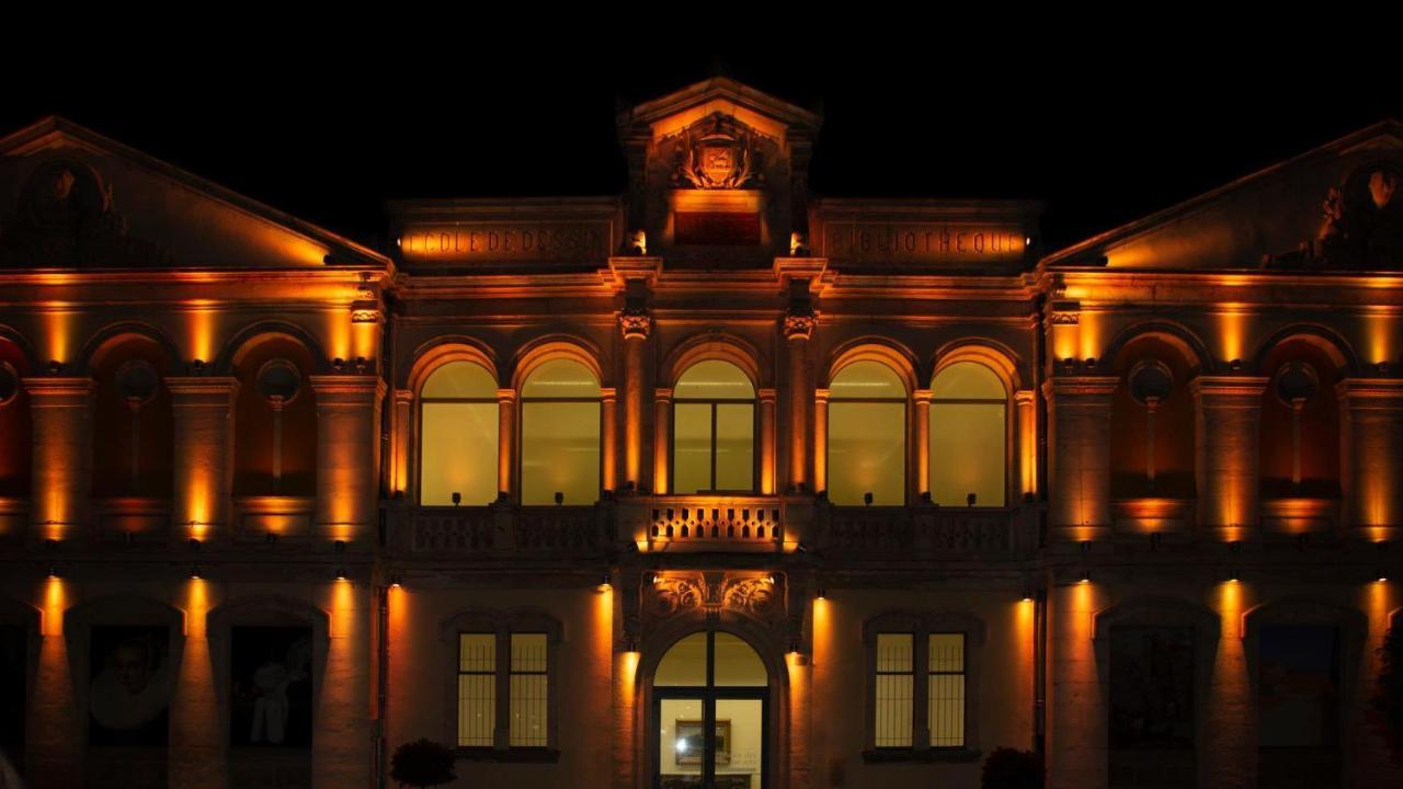 Tout Confort ! Calme, Climatisation, Vue Degagee, Ville ,Parking Gratuit, Ascenseur, Wifi Carcassonne Exteriér fotografie
